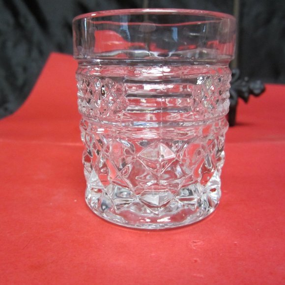 VINTAGE 50'S PRESSED GLASS TEALIGHT HOLDER W/DIAMOND CUTS AND BARS FLOWER BOTTOM - Picture 3 of 5